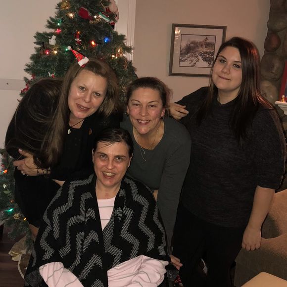 Meet your Posher, Marika - Picture 1 of 1